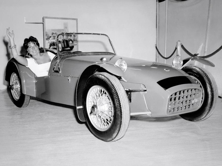  Lotus 7 (Series 1) 1957 года  (фото 8 из 13)